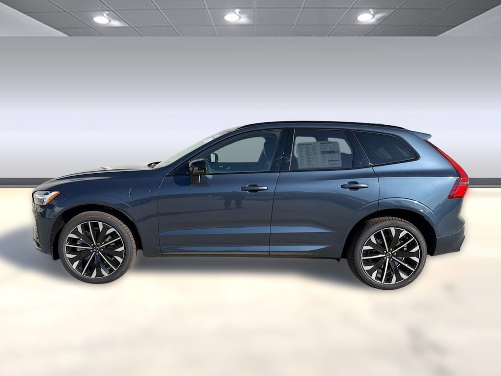 New 2026 Volvo XC60 plug-in hybrid T8 Ultra SUV