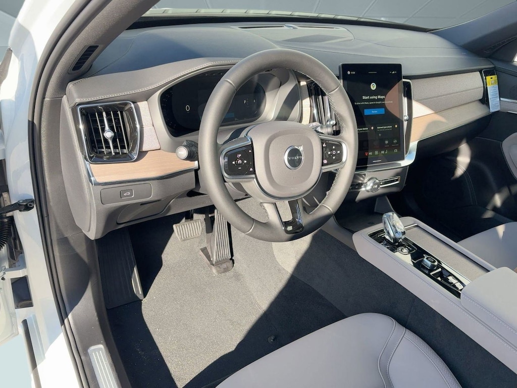 New 2026 Volvo XC90 B6 Plus 7-Seater SUV