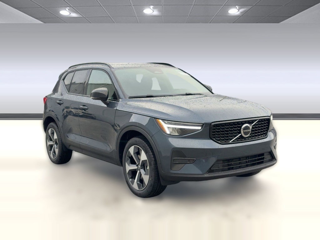 Certified 2026 Volvo XC40 Core SUV