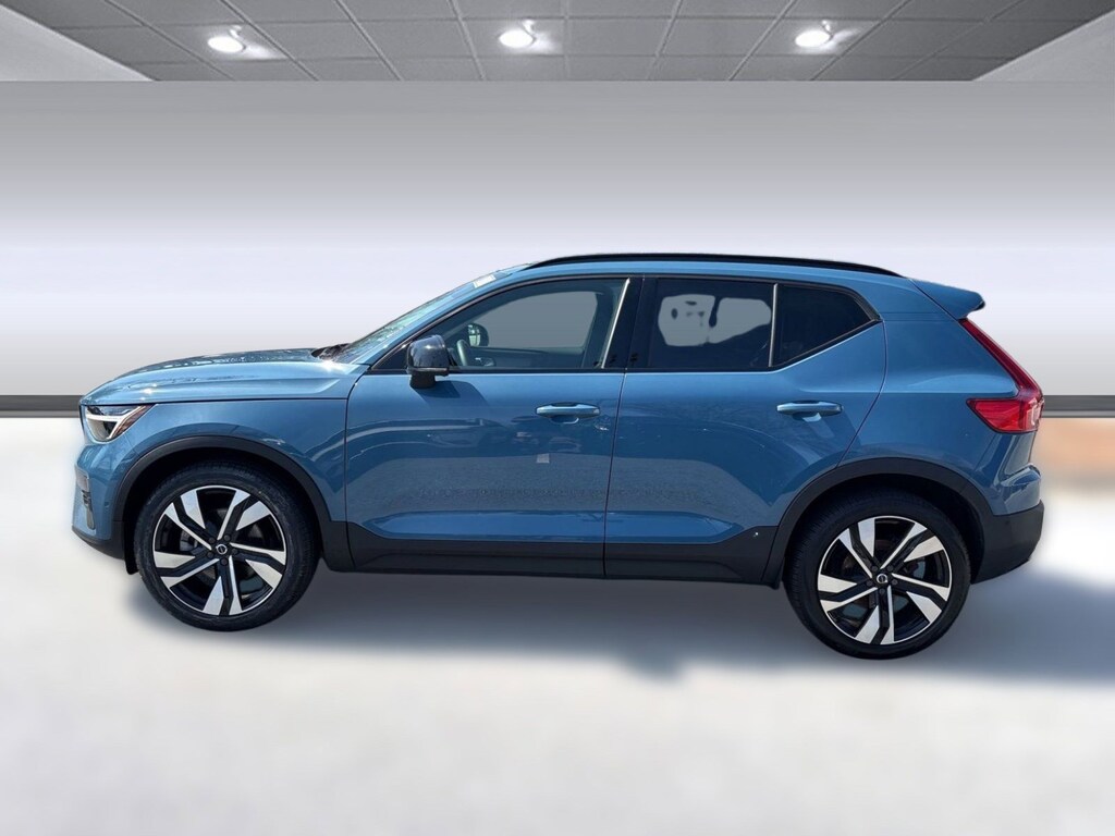 Used 2023 Volvo XC40 Plus Dark Theme SUV