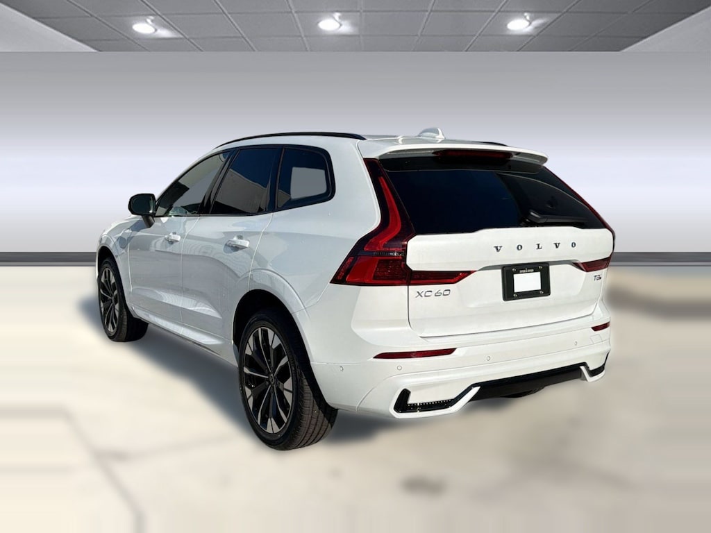 New 2026 Volvo XC60 plug-in hybrid T8 Plus SUV