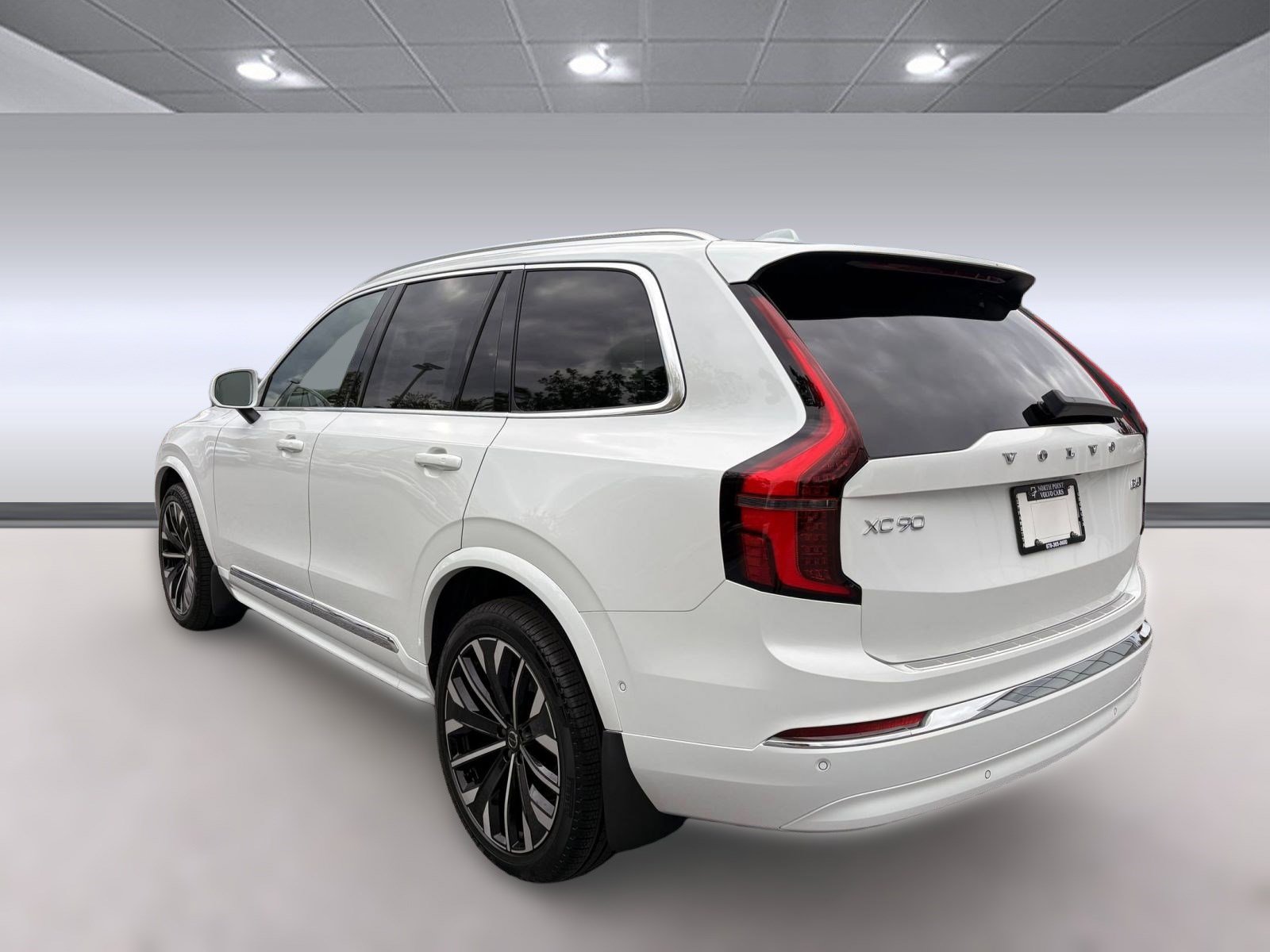 2026 Volvo XC90 Plus photo 3