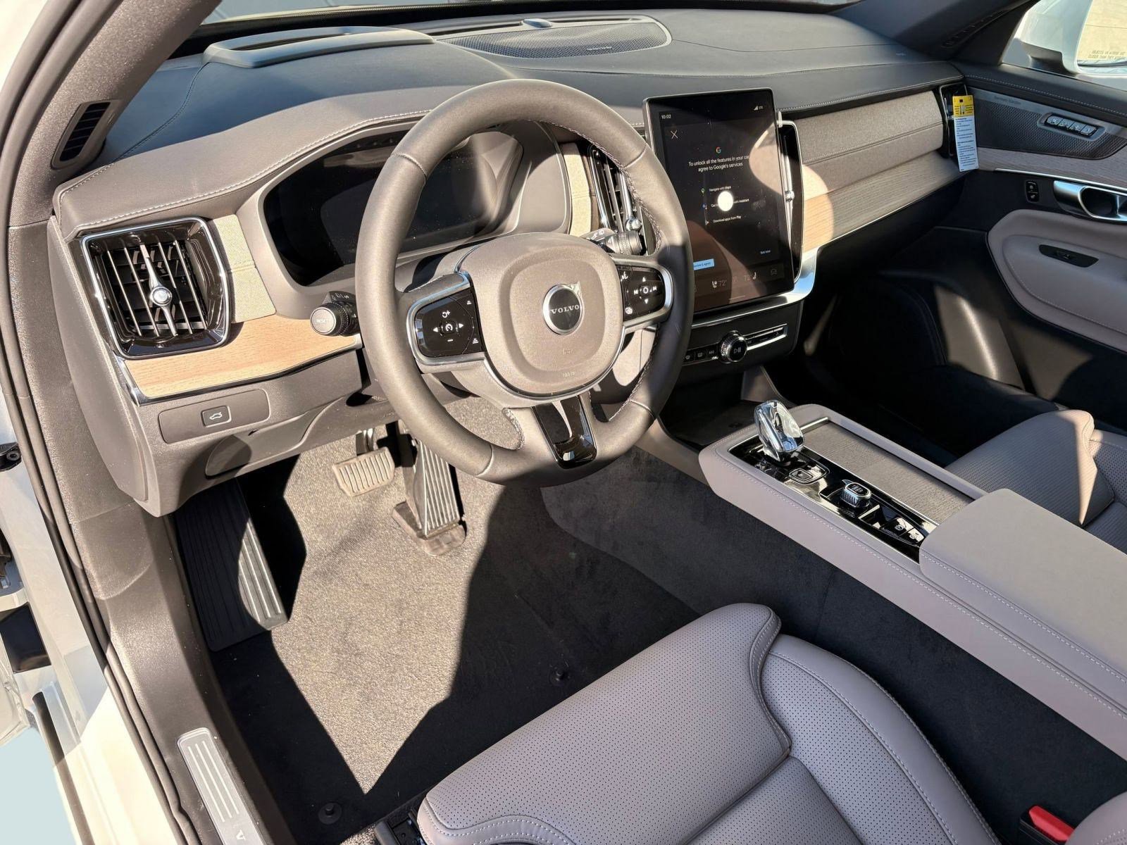 2026 Volvo XC90 photo 3