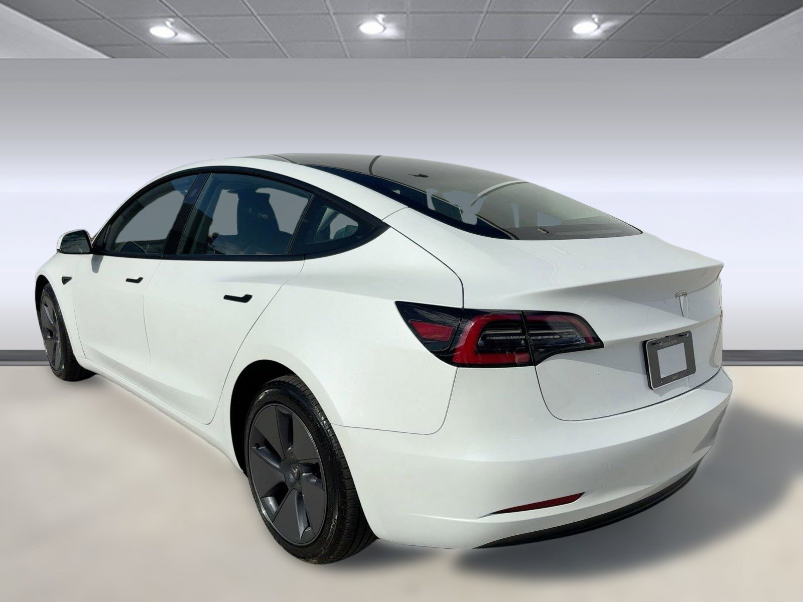 2023 Tesla Model 3 photo 3