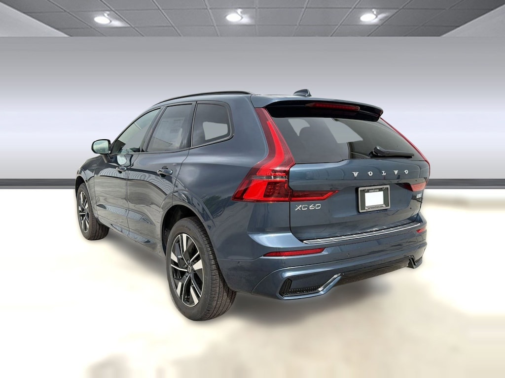 New 2026 Volvo XC60 B5 Plus SUV