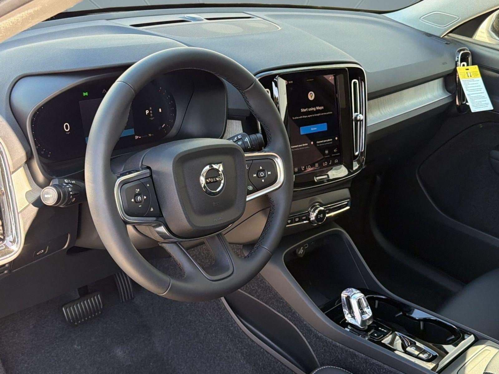 XC40 B5 Plus SUV