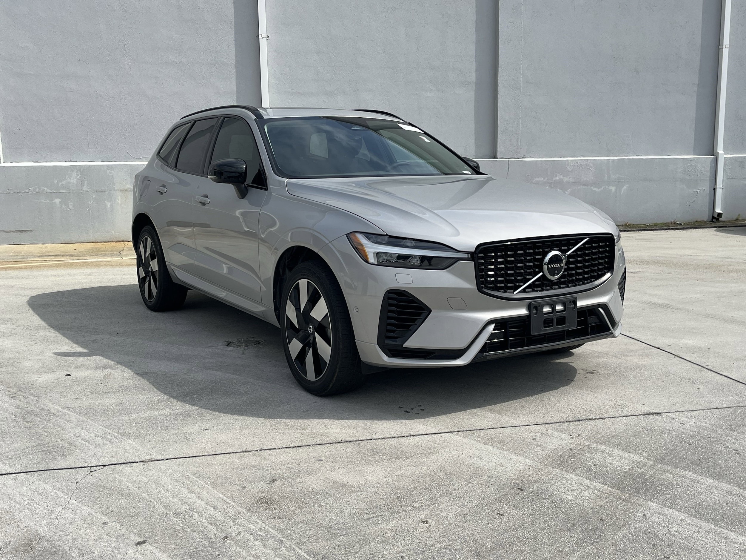 Certified 2024 Volvo XC60 Plus with VIN YV4H60DL0R1908667 for sale in Chamblee, GA