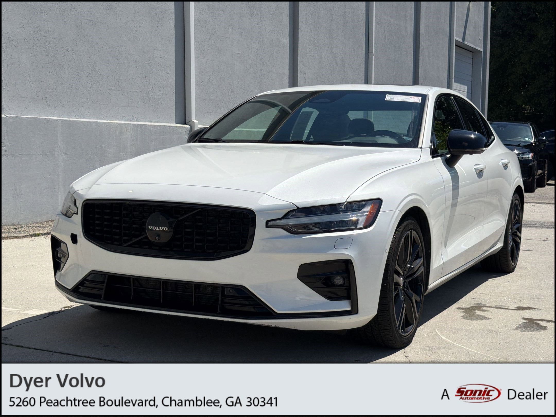2024 Volvo S60 B5 Plus Black Edition's photo