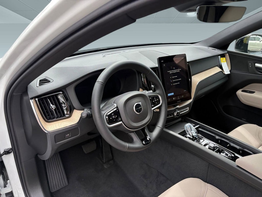 New 2026 Volvo XC60 B5 Plus SUV
