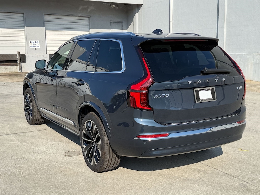 New 2026 Volvo XC90 plug-in hybrid T8 Plus 7-Seater SUV
