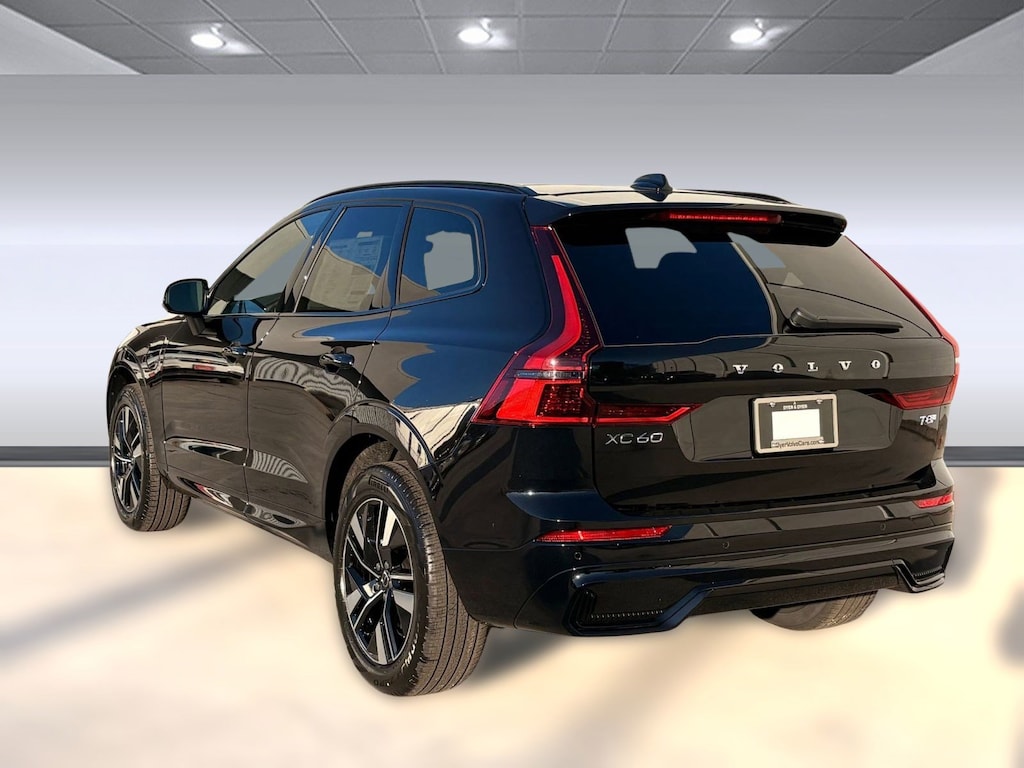 New 2026 Volvo XC60 plug-in hybrid T8 Core SUV