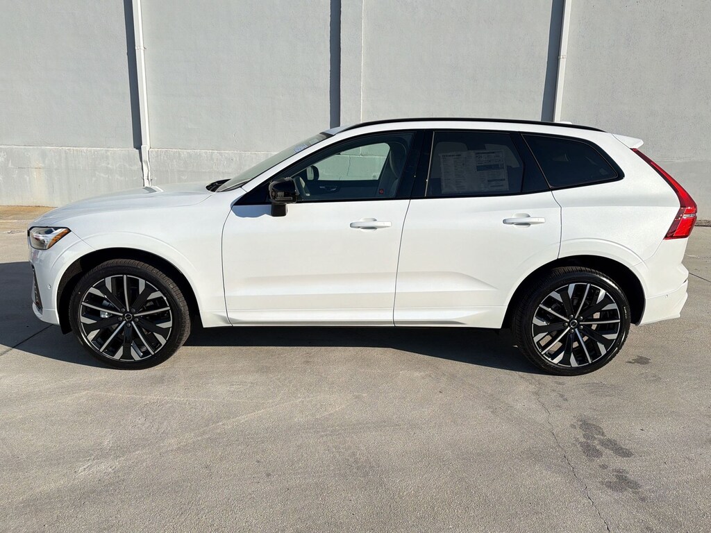 New 2026 Volvo XC60 B5 Ultra SUV