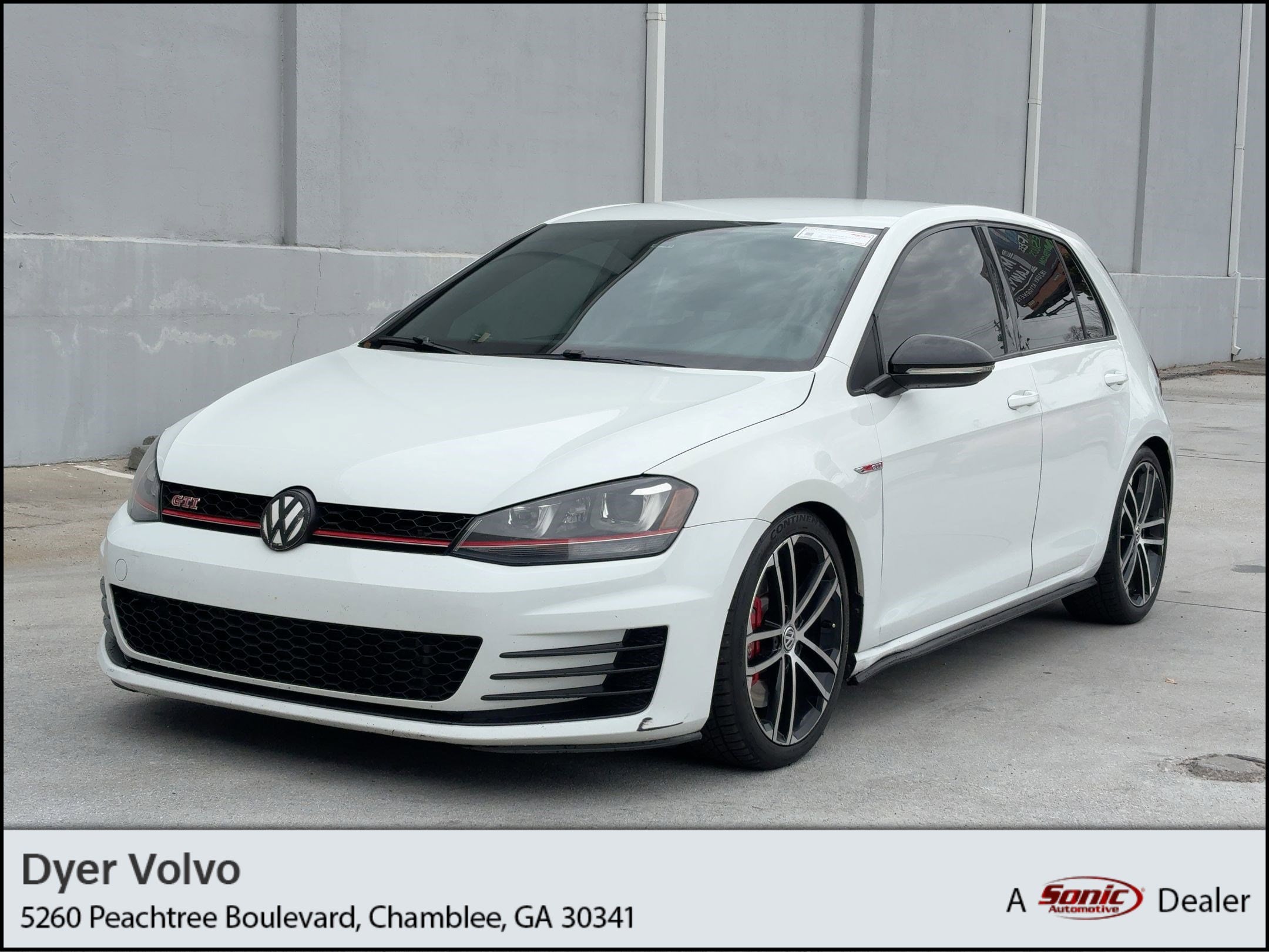 2017 Volkswagen Golf GTI Sport's photo