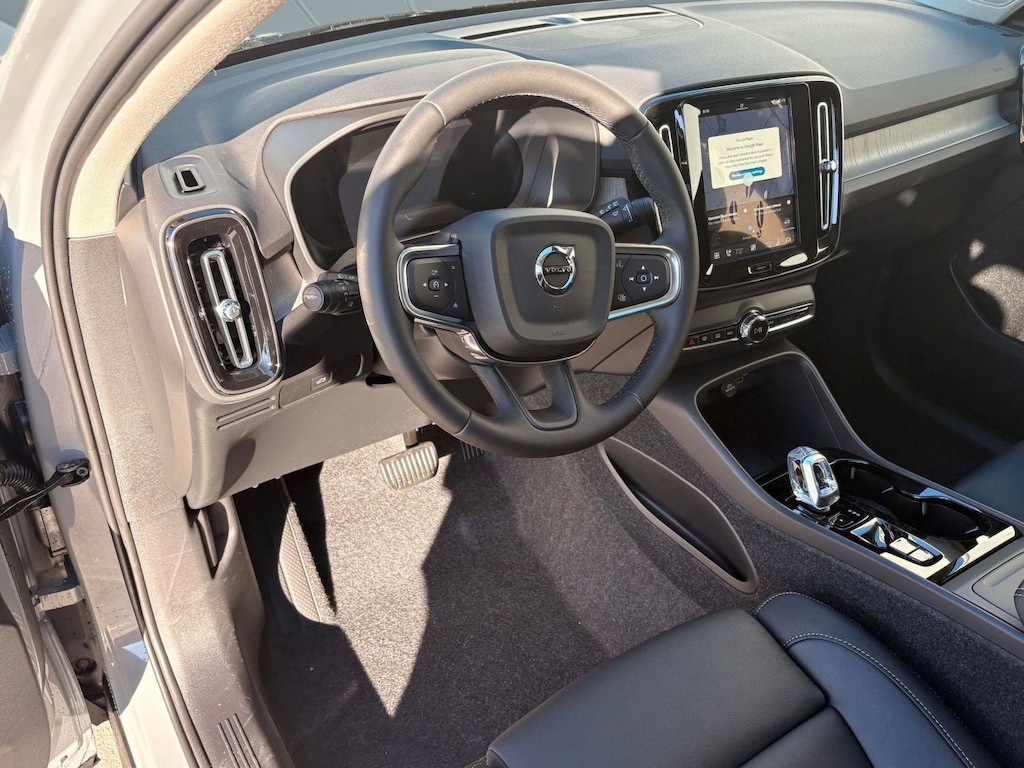 New 2026 Volvo XC40 B5 Plus SUV