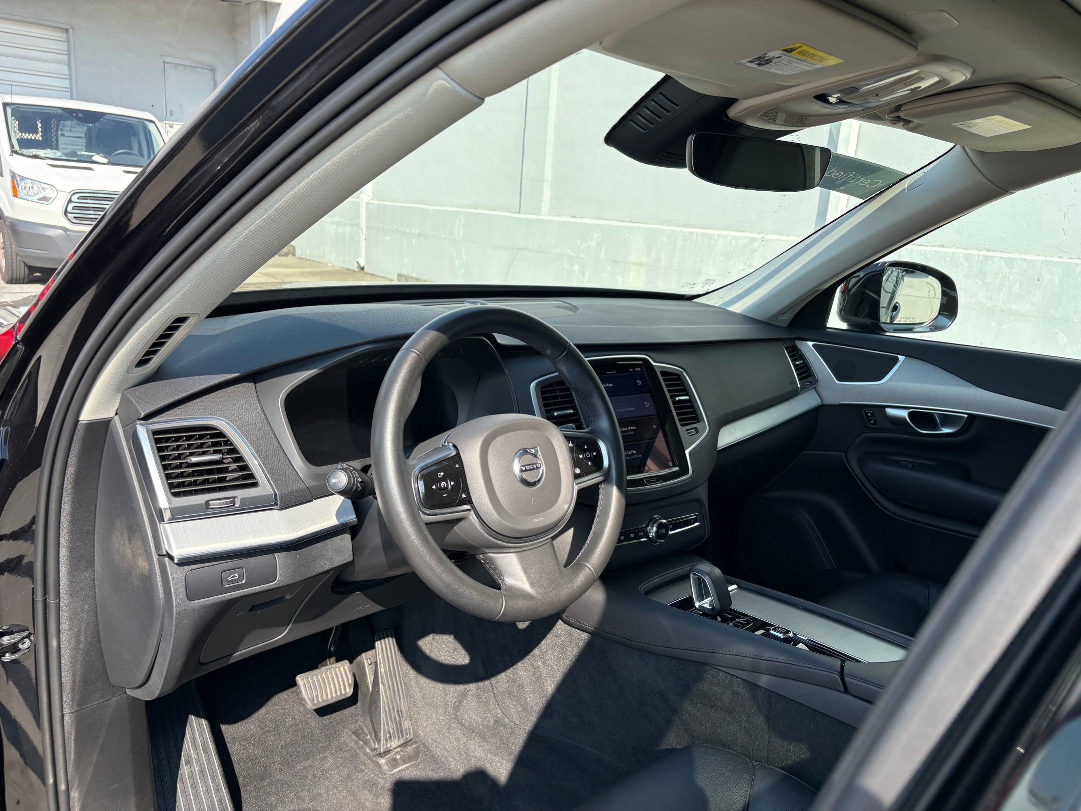 2024 Volvo XC90 B5 AWD Core photo 4