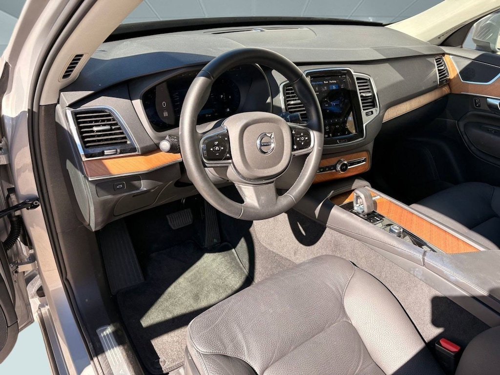 Certified 2025 Volvo XC90 Plus SUV