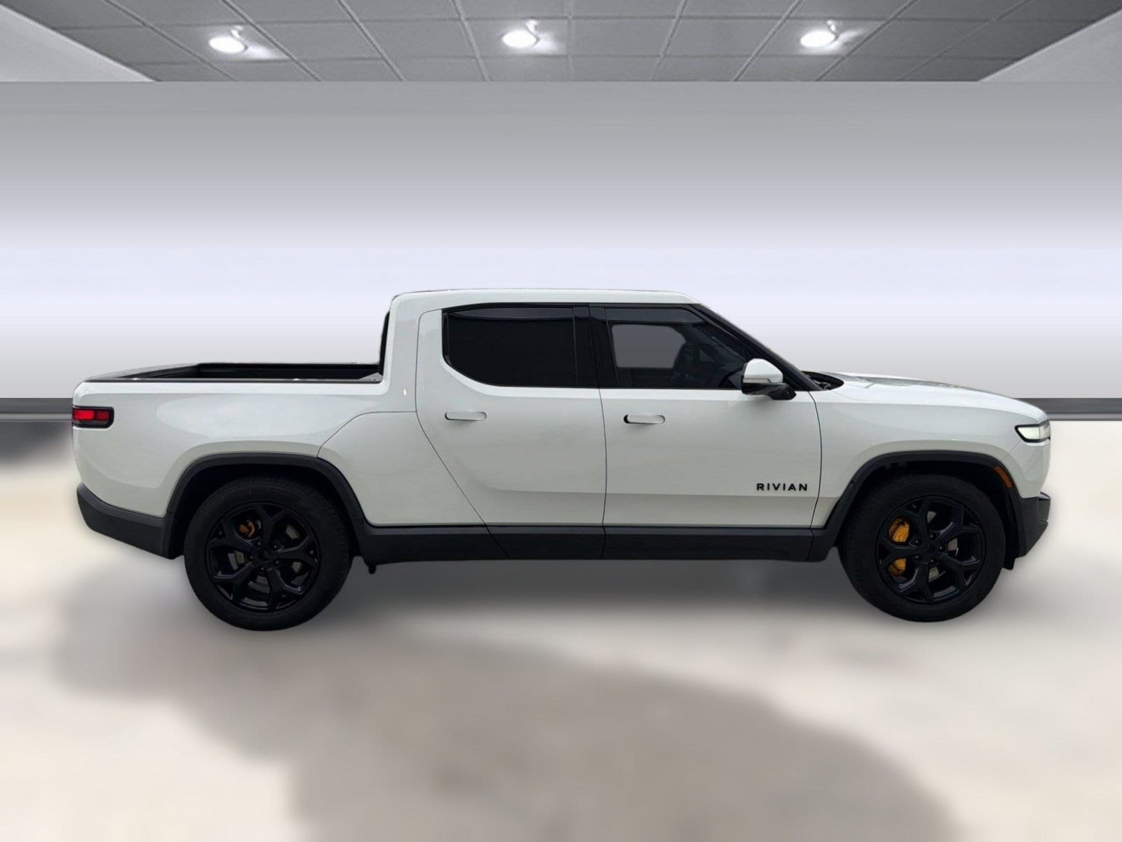 R1T Adventure Package Truck Crew Cab