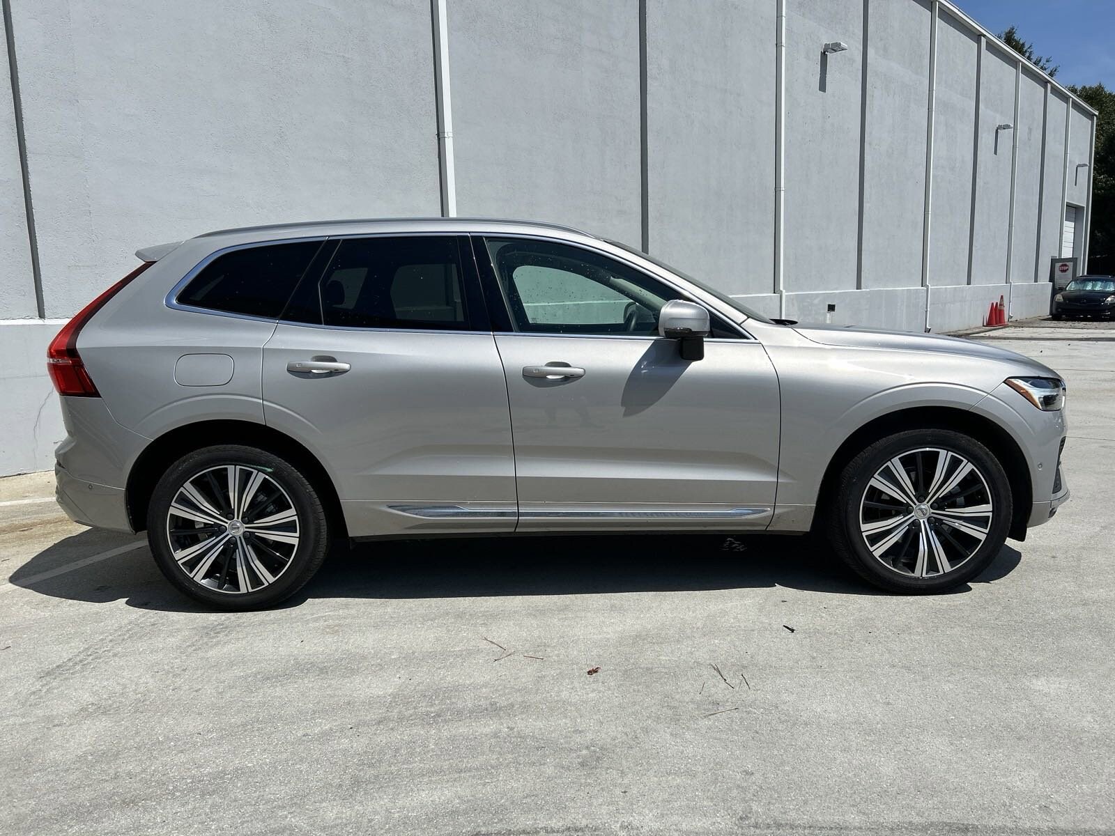 Certified 2022 Volvo XC60 Inscription with VIN YV4L12DL8N1036379 for sale in Chamblee, GA