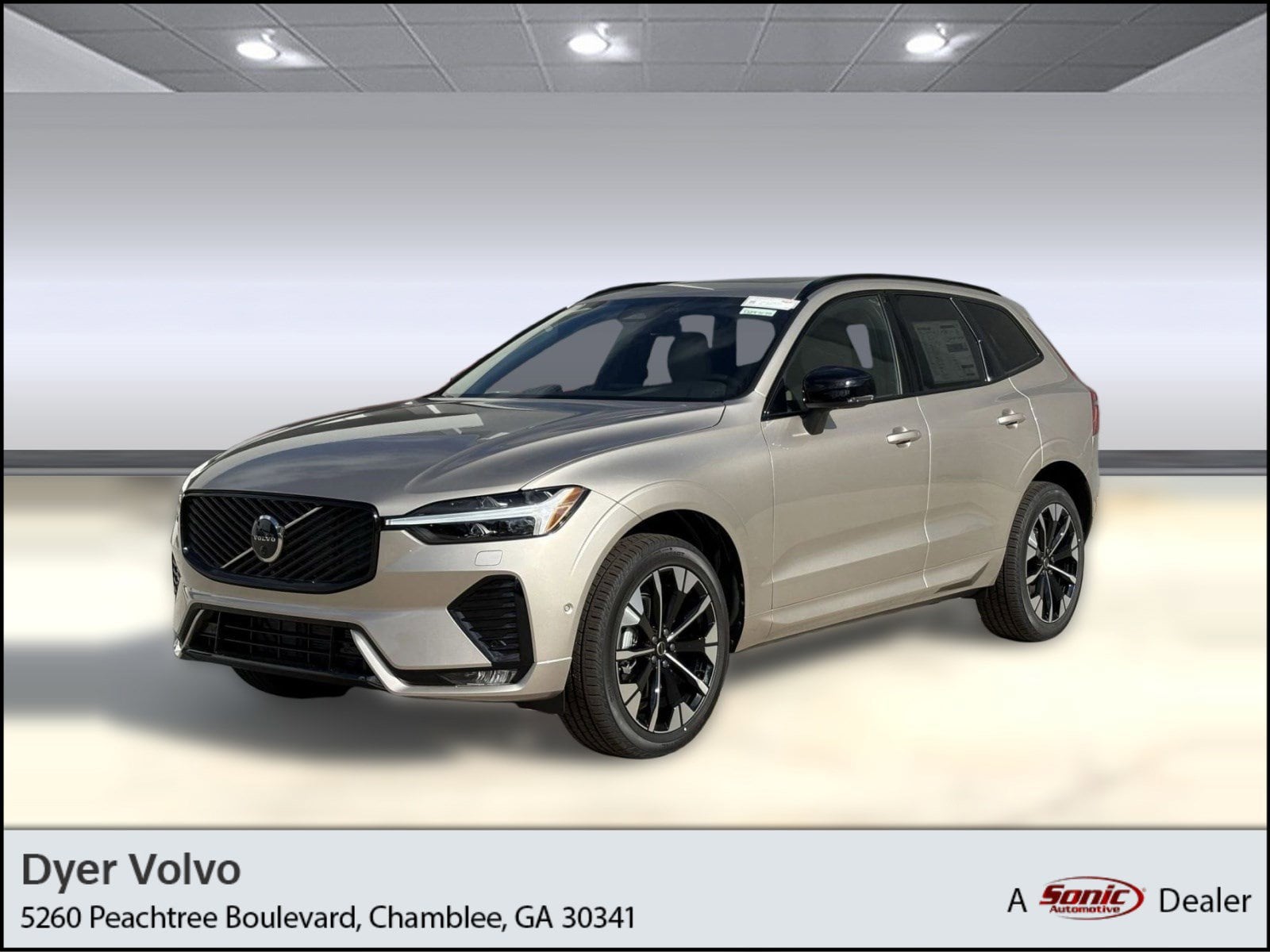 2026 Volvo XC60 Plus's photo