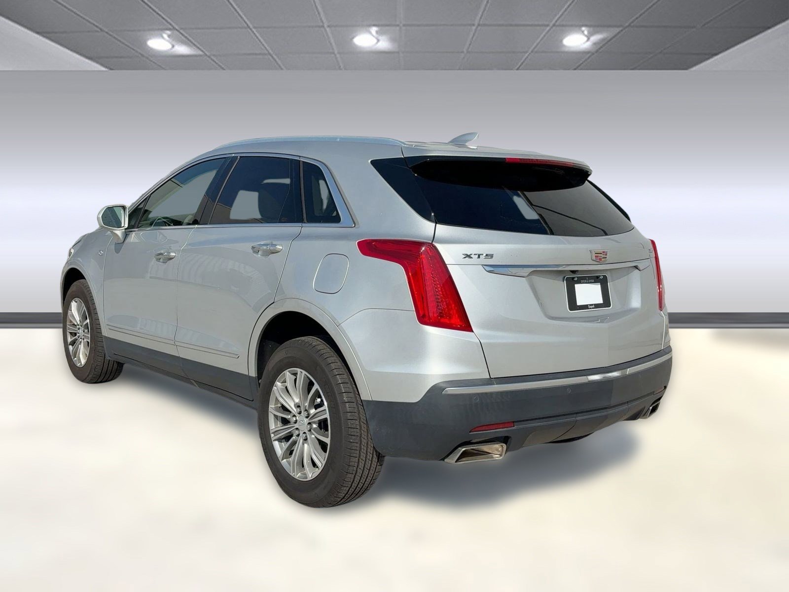 2017 Cadillac XT5 Luxury photo 3