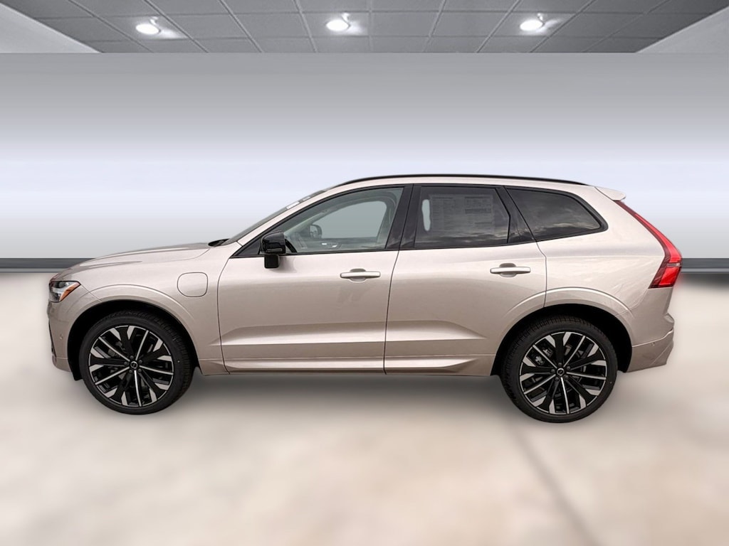 New 2026 Volvo XC60 plug-in hybrid T8 Ultra SUV