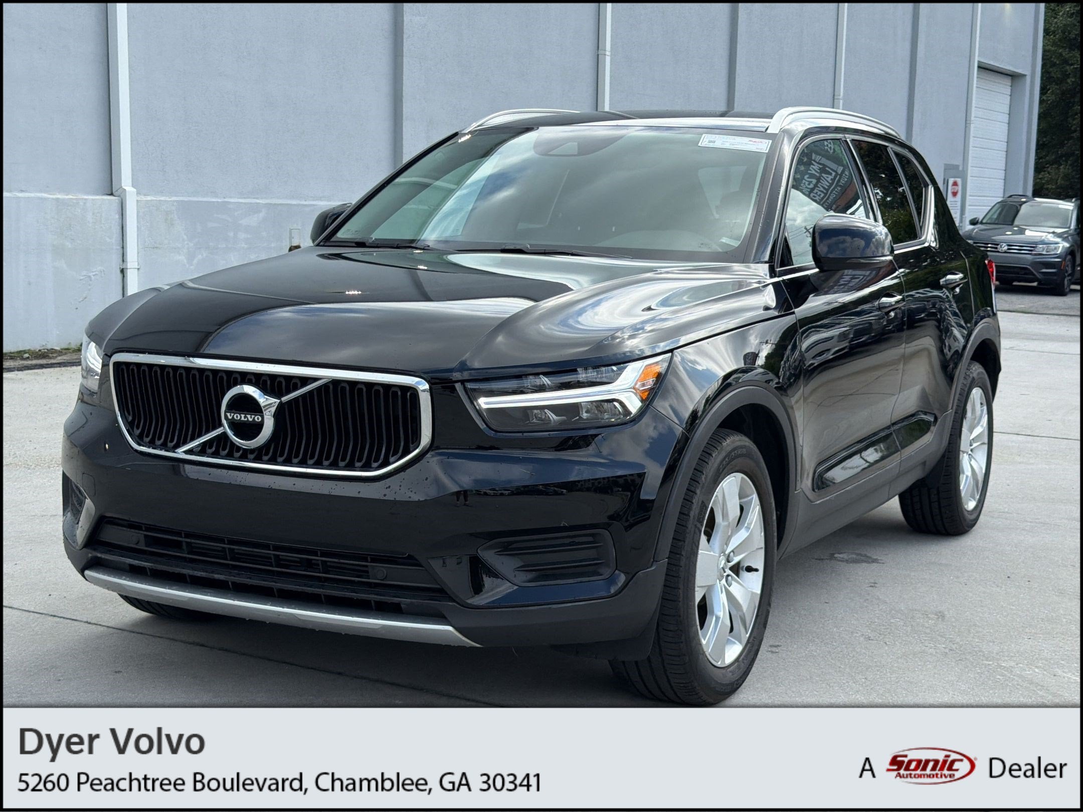 XC40 Momentum SUV