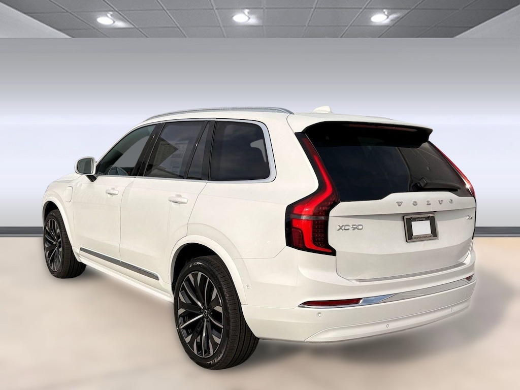 New 2026 Volvo XC90 plug-in hybrid T8 Plus 7-Seater SUV