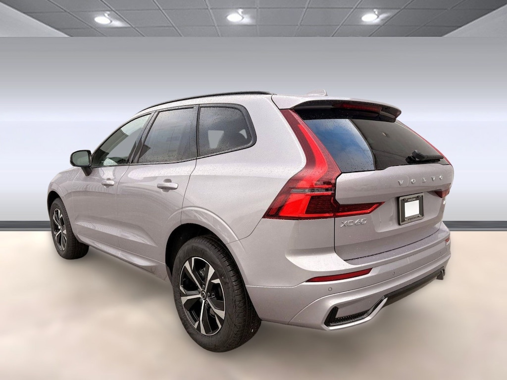 New 2026 Volvo XC60 B5 Core SUV