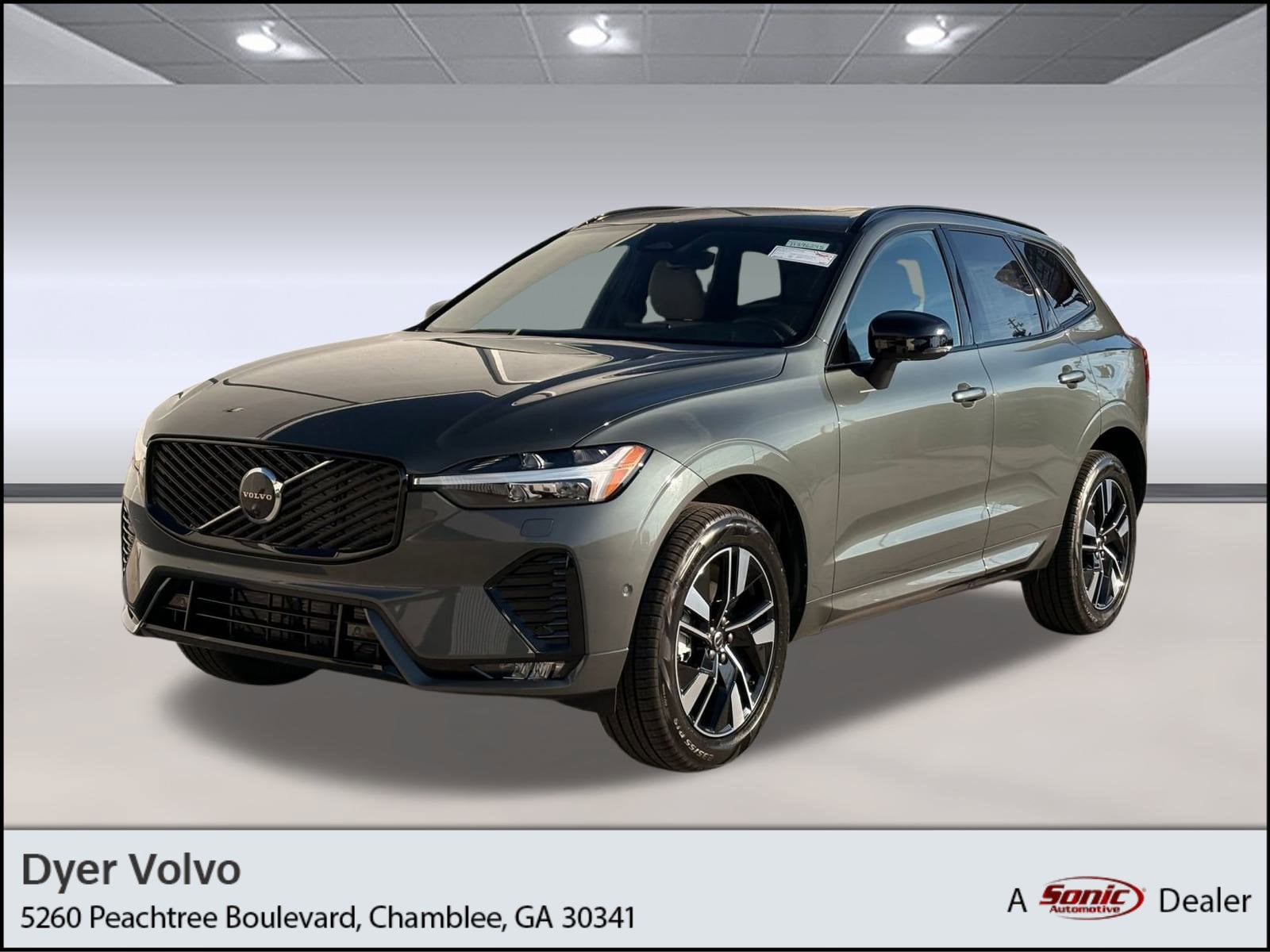 2026 Volvo XC60 Plus's photo