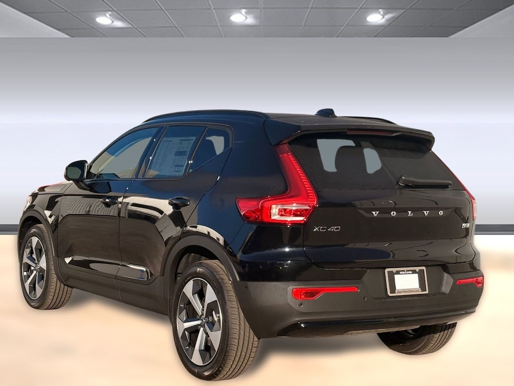 New 2026 Volvo XC40 B5 Plus SUV