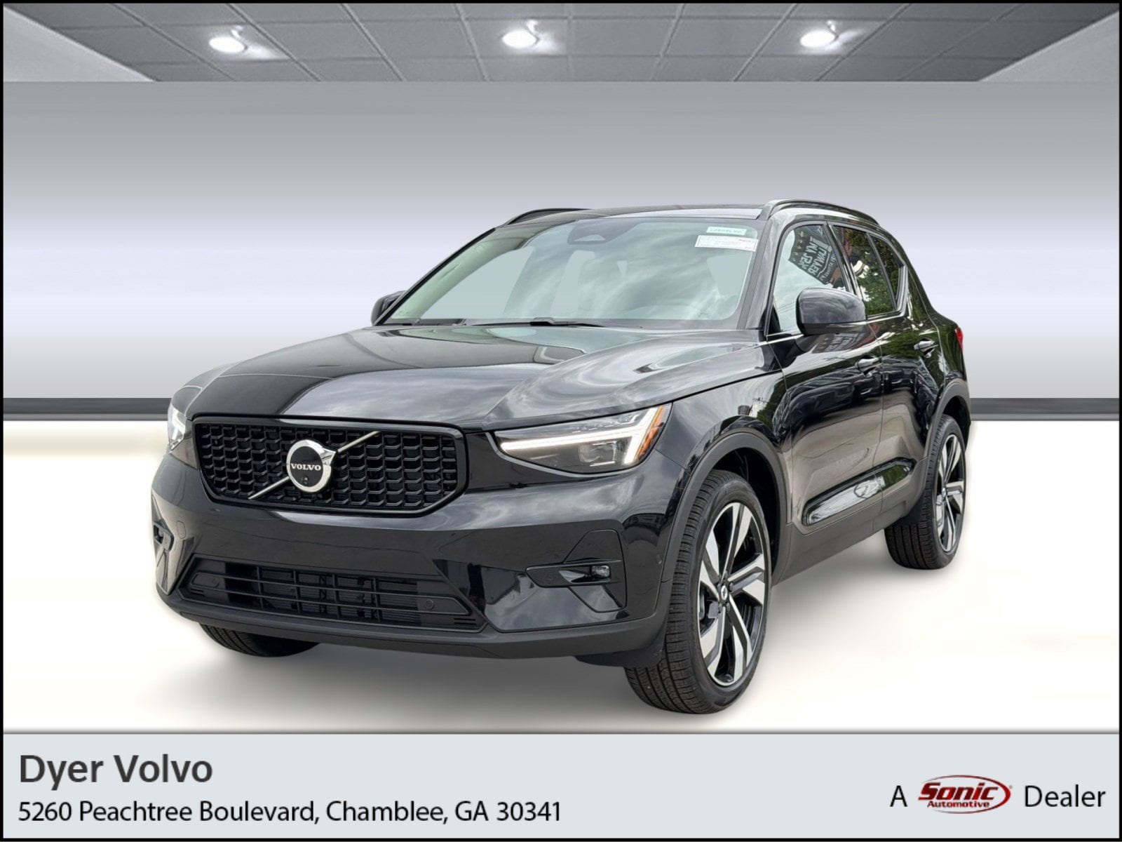 2026 Volvo XC40 B5 Ultra Dark AWD's photo