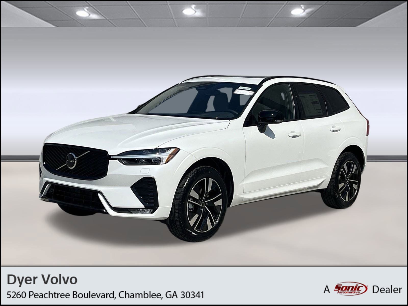2026 Volvo XC60 Core's photo
