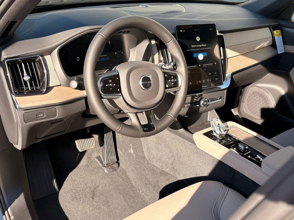 New 2026 Volvo XC90 B6 Plus 7-Seater SUV