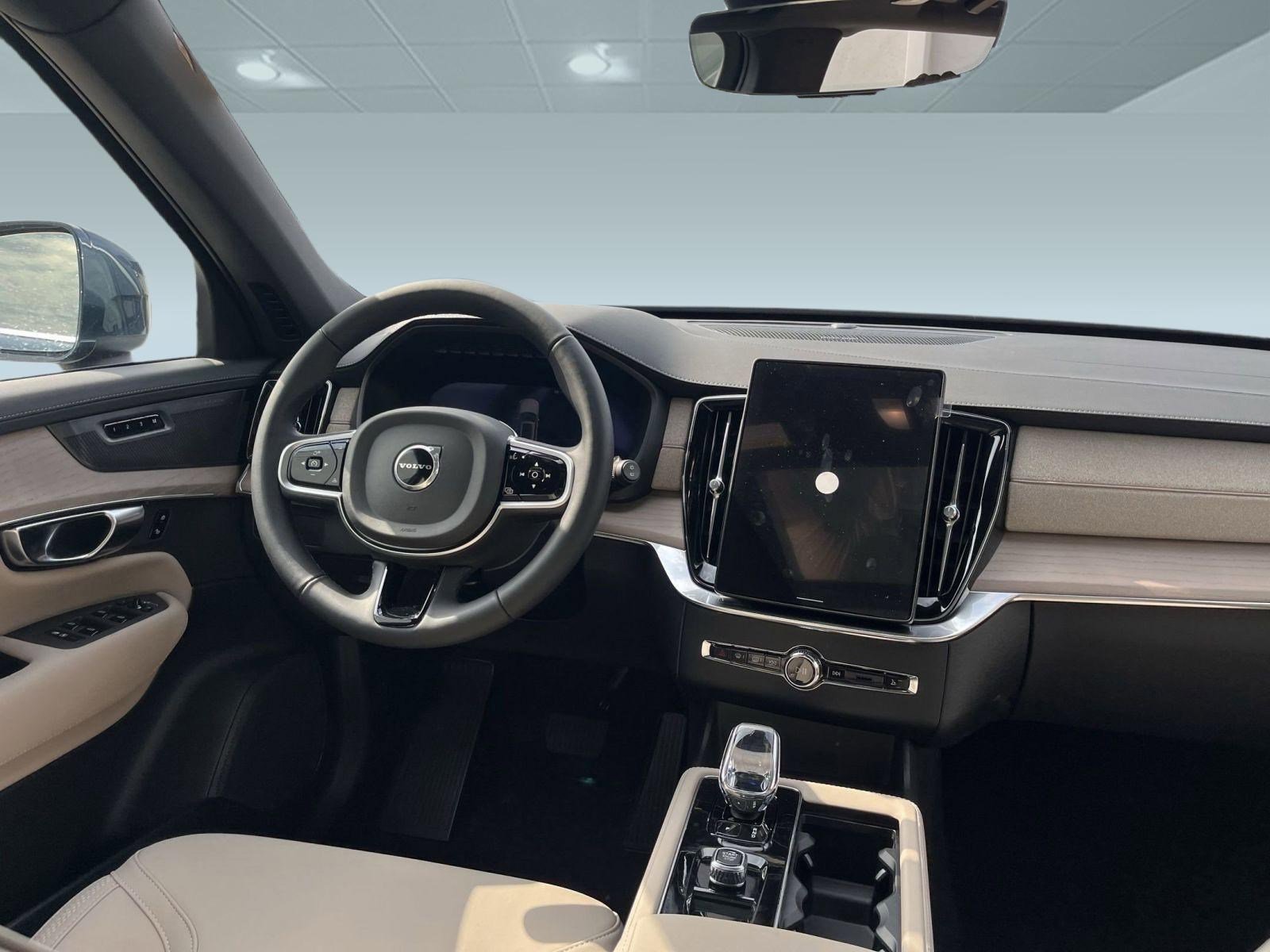 2026 Volvo XC90 Plus - Photo 27