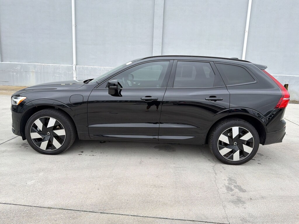 Used 2024 Volvo XC60 plug-in hybrid Ultimate Dark Theme SUV