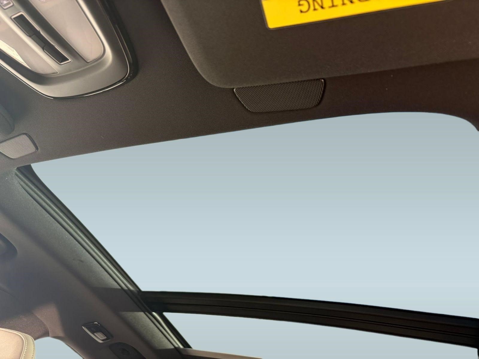 2026 Volvo XC90 Plus - Photo 15