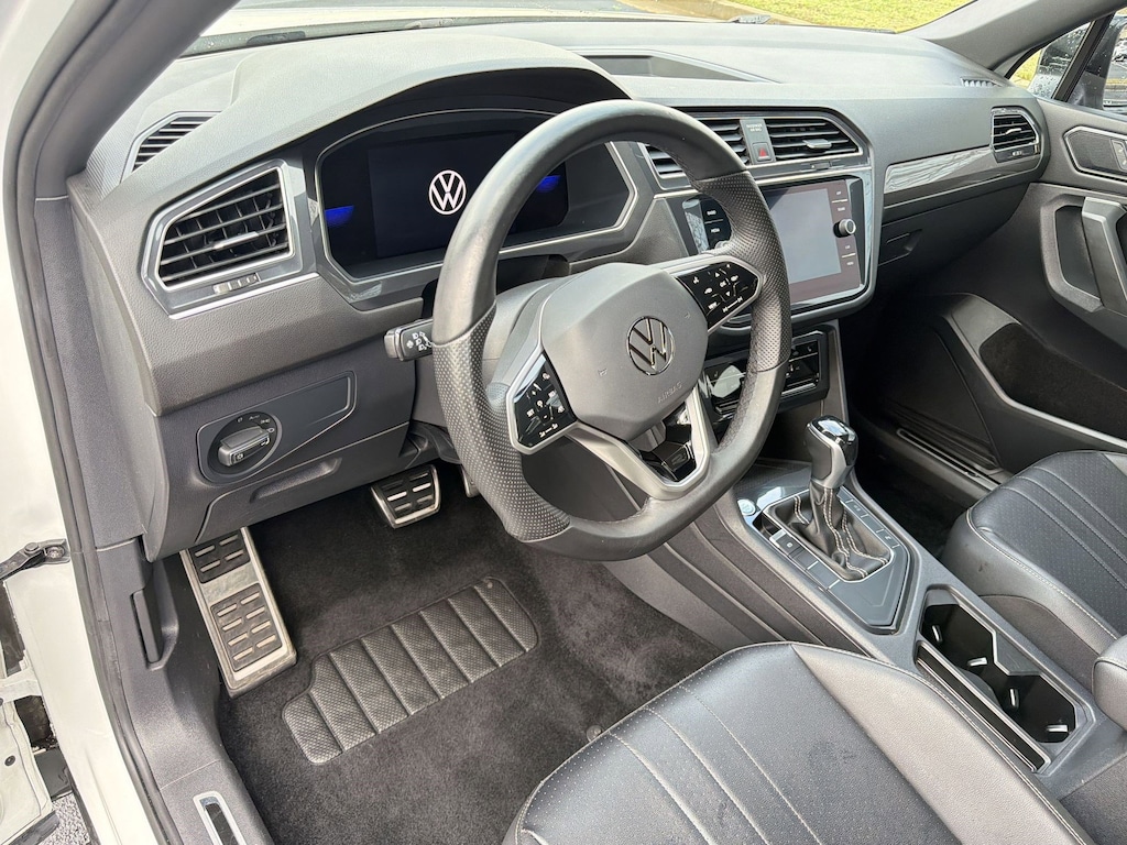 Used 2022 Volkswagen Tiguan SE R-Line Black SUV