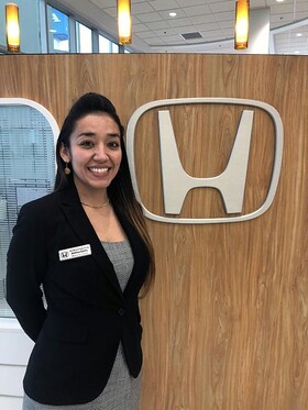 Staff member Andrea Galvis from ID_3235045ac4b0