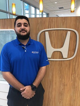 Staff member Motaz Shehadeh from ID_3235045ac4b0