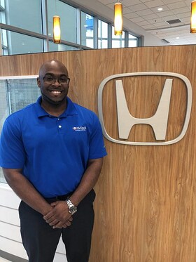 Staff member Brandon Hunter from ID_3235045ac4b0