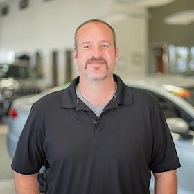 Staff member Chris Tyge from ID_7f38f2c2506d