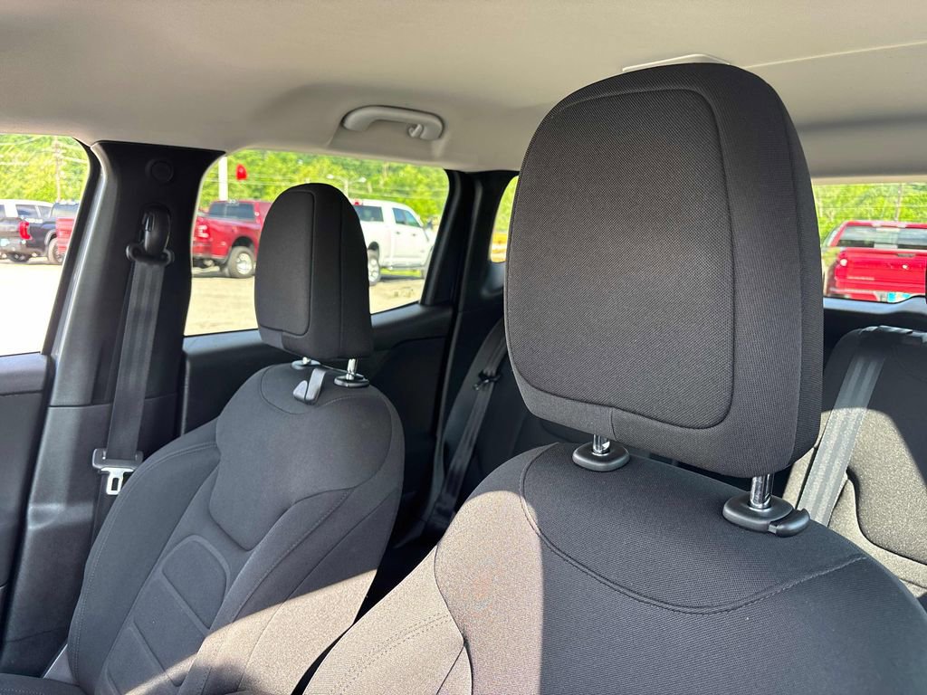2021 Jeep Renegade Latitude - Photo 13