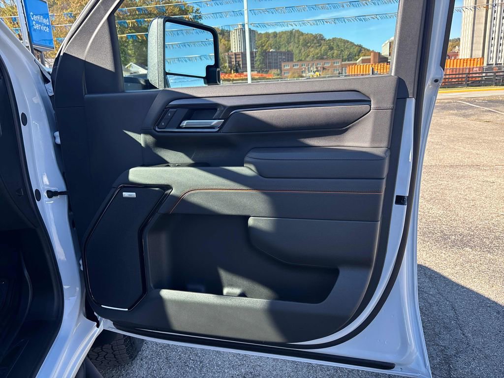 2026 GMC Sierra 2500HD AT4 - Photo 69