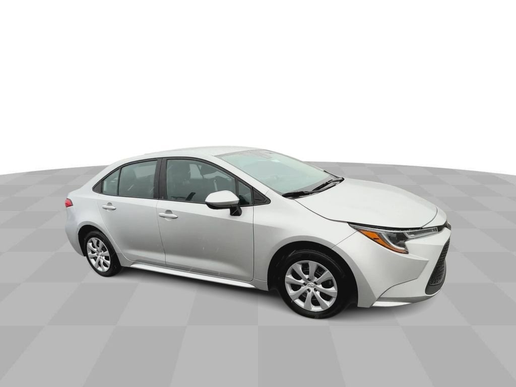 Used 2022 Toyota Corolla LE with VIN 5YFEPMAE6NP349065 for sale in Morehead, KY