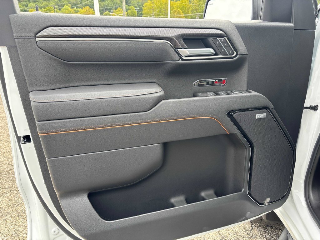 2026 GMC Sierra 1500 AT4 - Photo 9
