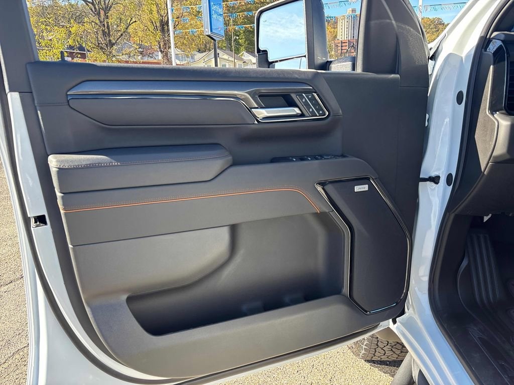 2026 GMC Sierra 2500HD AT4 - Photo 17