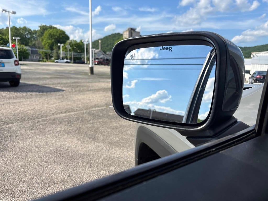 2021 Jeep Renegade Latitude - Photo 10