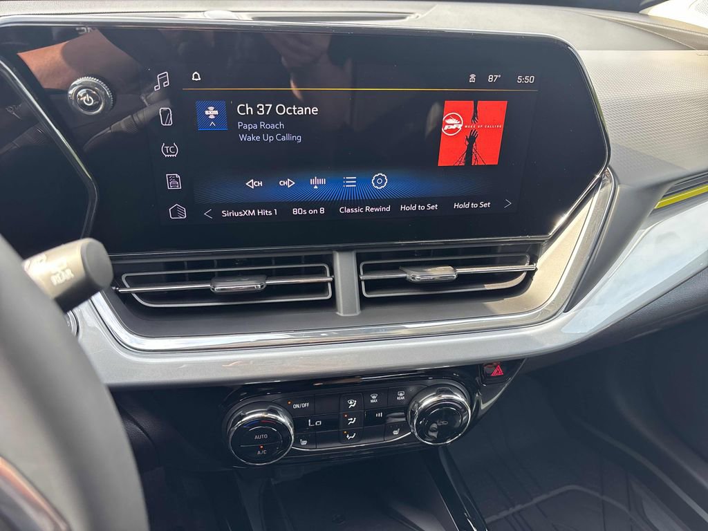 2026 Chevrolet Trax LT - Photo 17