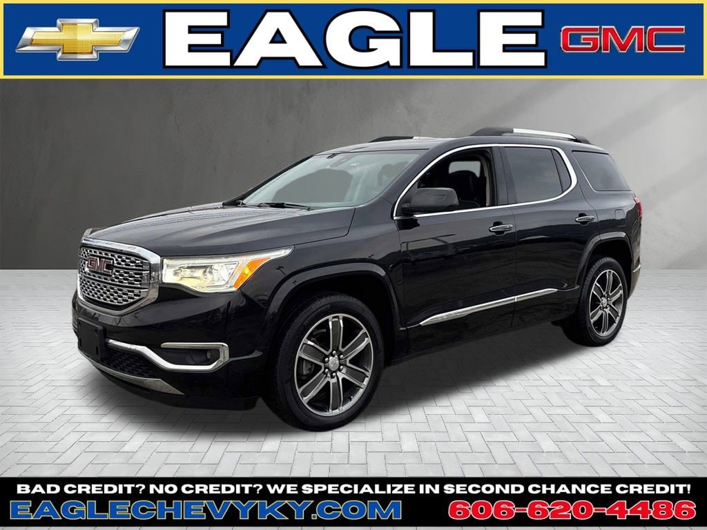 2018 GMC Acadia Denali's photo