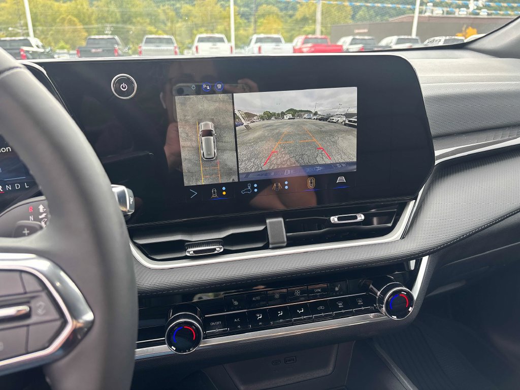 2027 Chevrolet Equinox LT - Photo 15